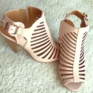 Blush Pink Heels Size 7.5